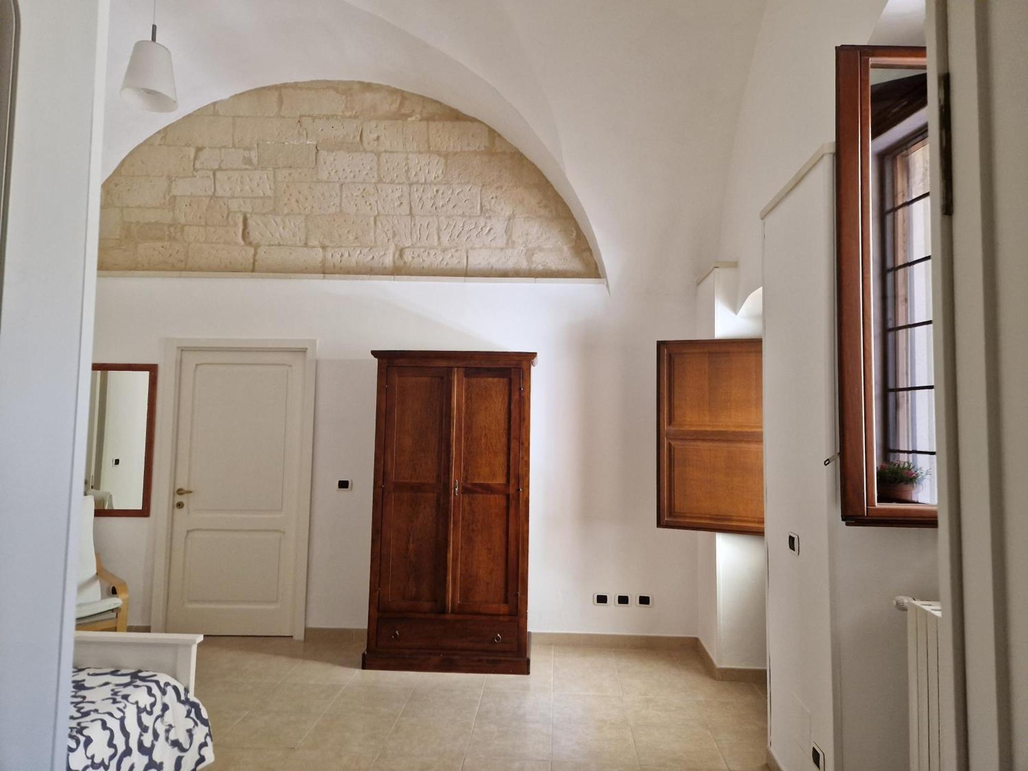 Al Centro Di Le Due Rose-con Patio Privato Apartamento *