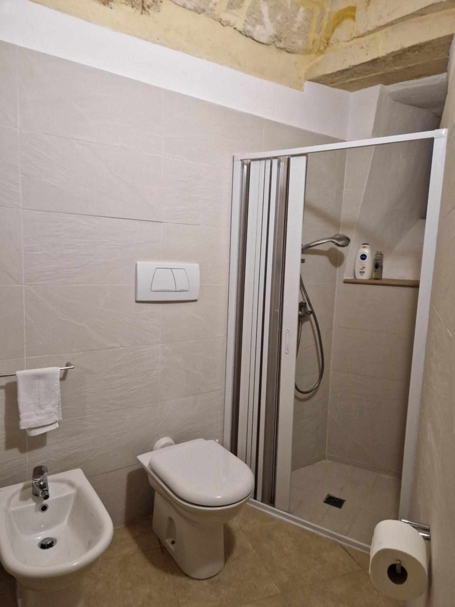 Al Centro Di Le Due Rose-con Patio Privato Lecce