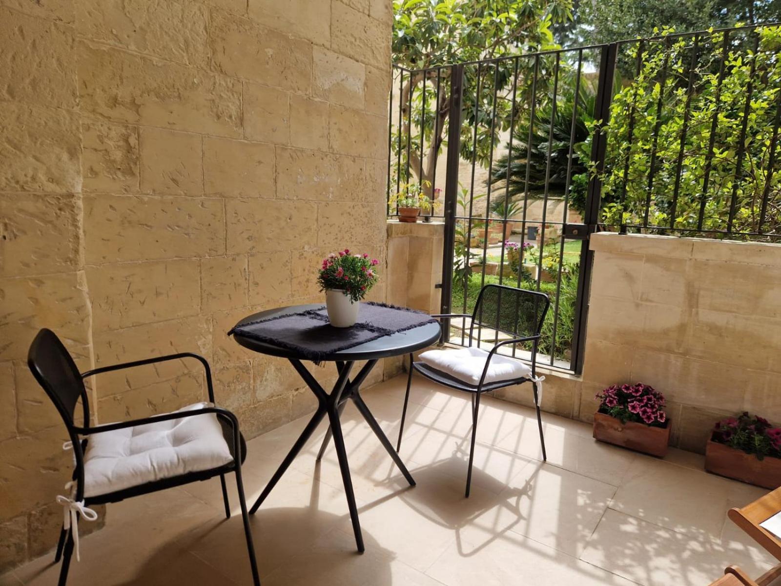 Al Centro Di Le Due Rose-con Patio Privato Lecce